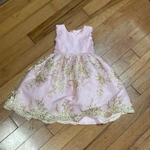 Girls dress